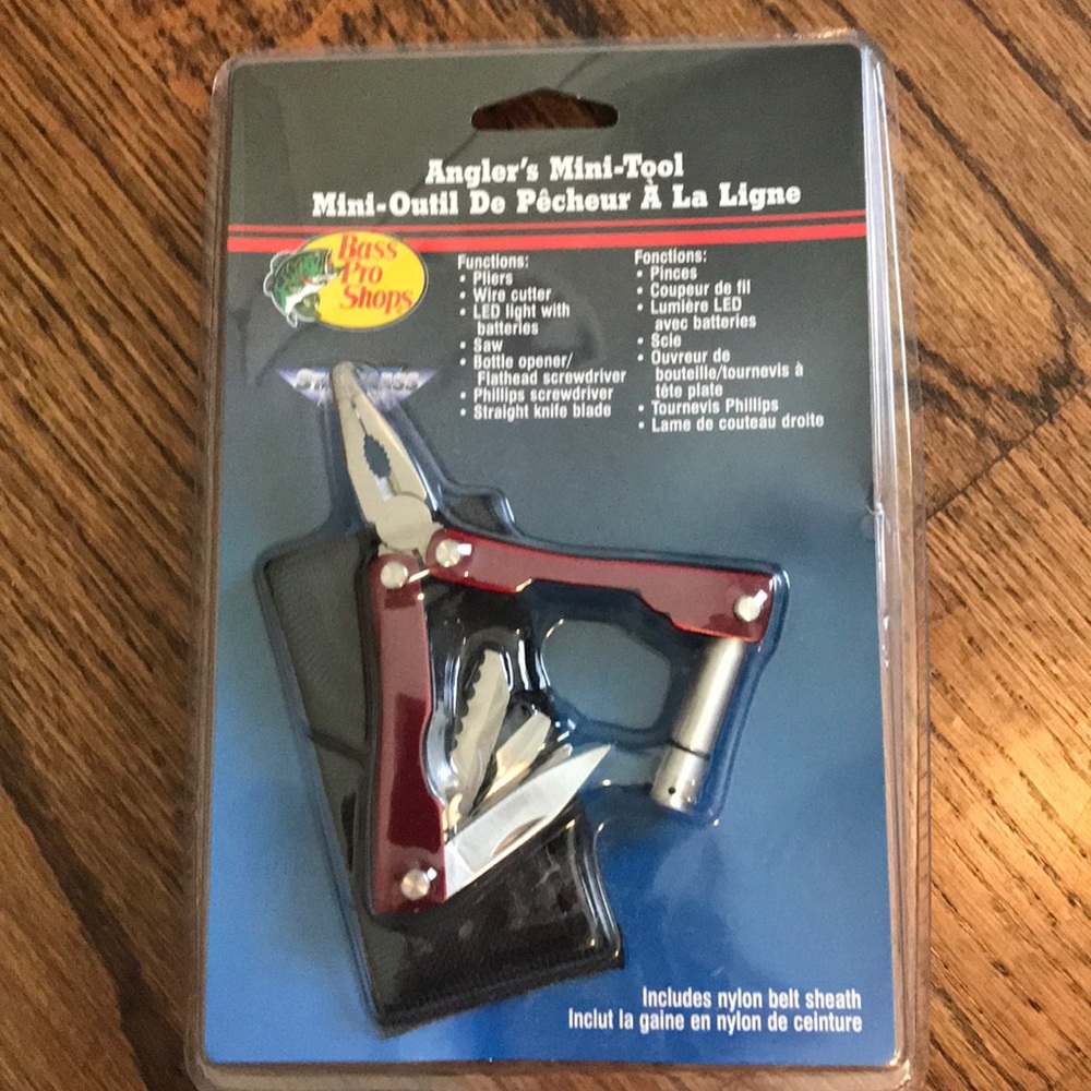 Bass Pro Shop anglers mini- Tool